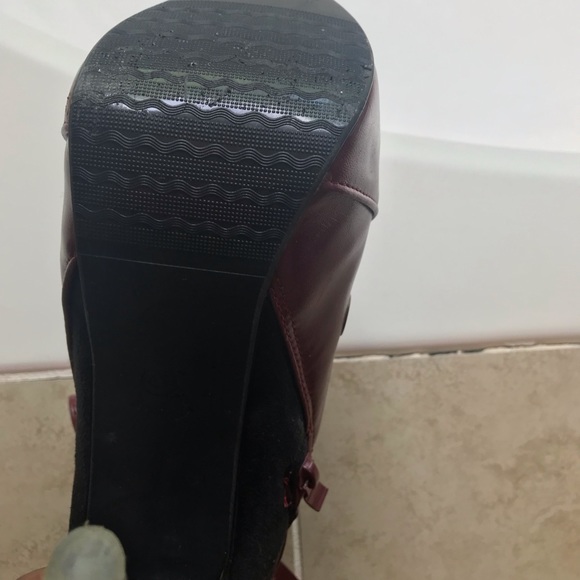 Slight damage - Picture 5 of 7